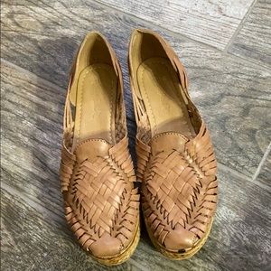 Tan agave girl huaraches
